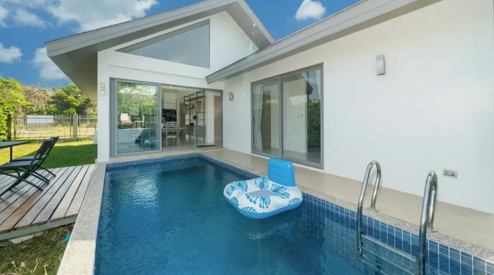 Akara pool villas